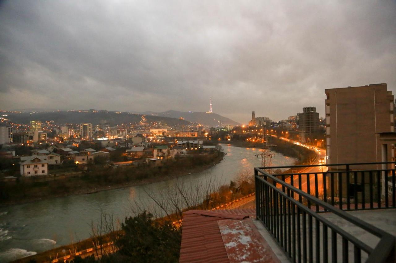 7 Star Bed & Breakfast Tbilisi Exterior photo
