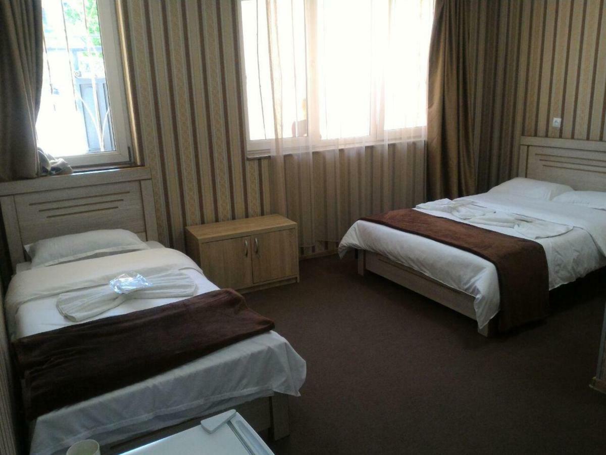 7 Star Bed & Breakfast Tbilisi Exterior photo