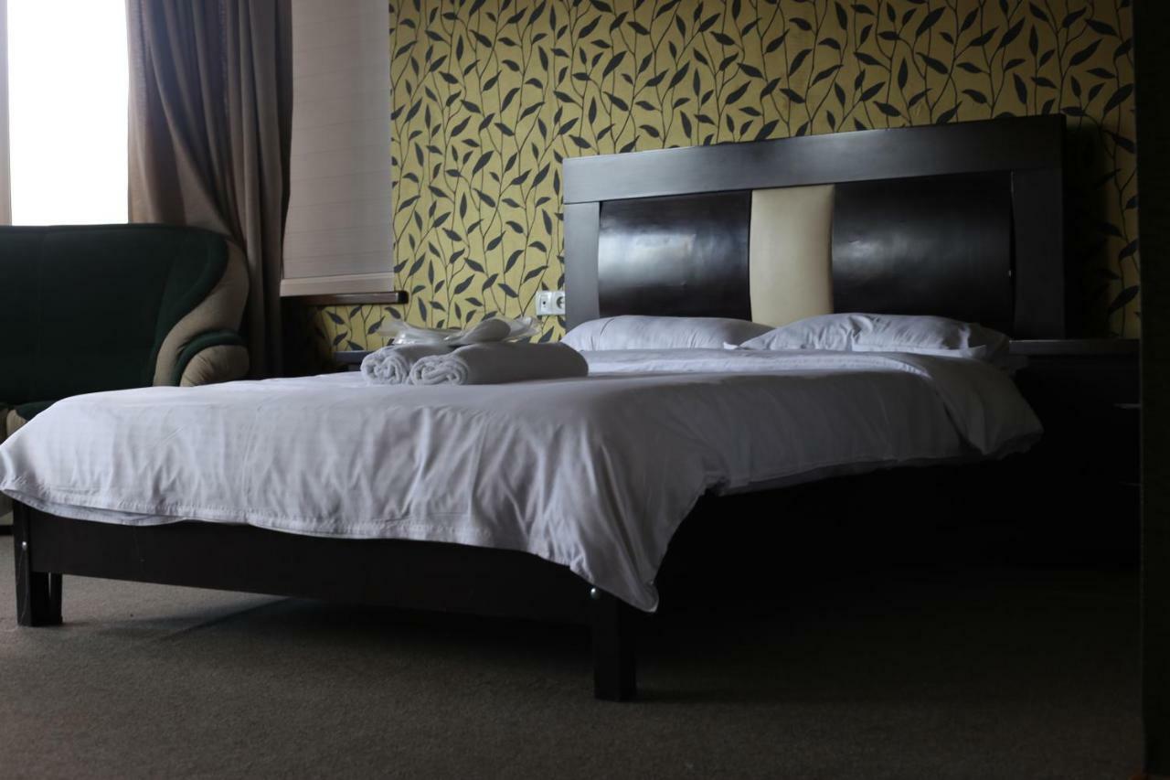 7 Star Bed & Breakfast Tbilisi Exterior photo